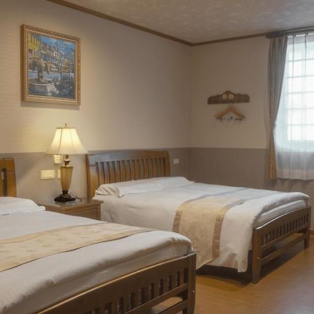 Champs Yazuh B&B จี๋จี๋ ภายนอก รูปภาพ