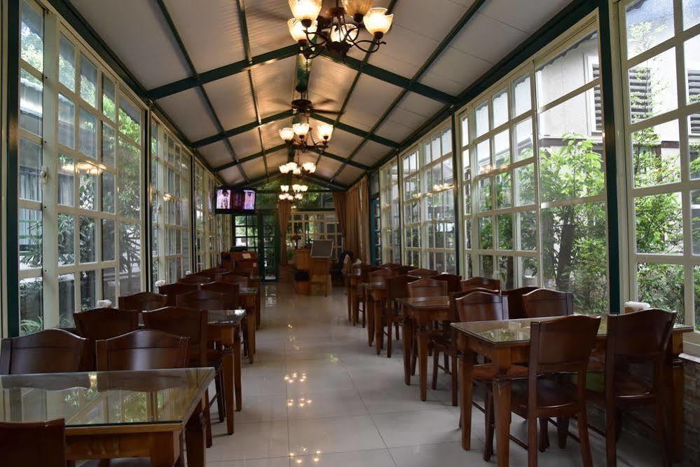Champs Yazuh B&B จี๋จี๋ ภายนอก รูปภาพ