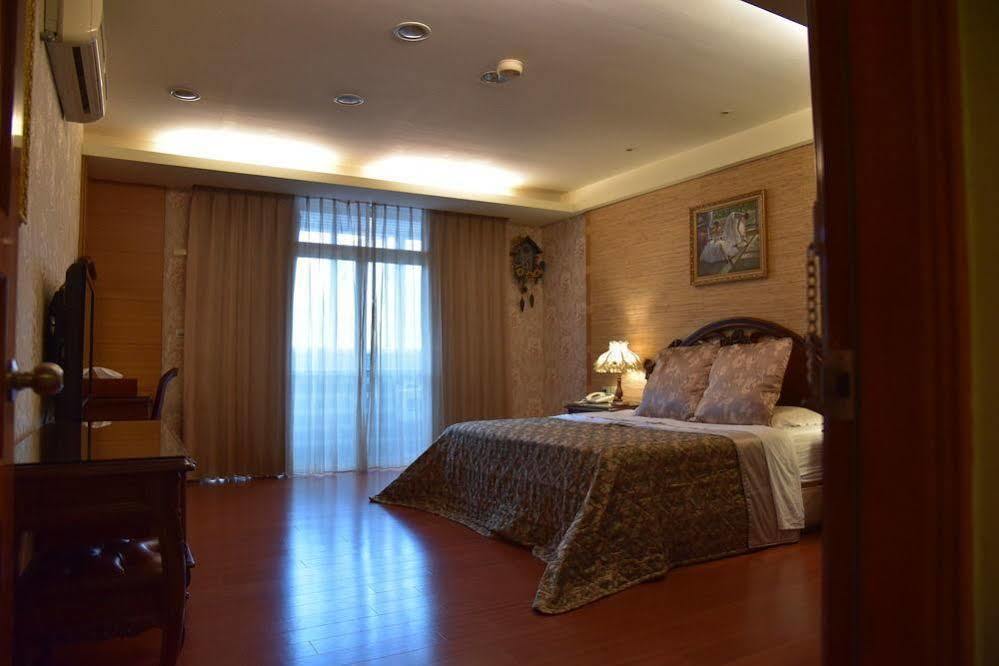 Champs Yazuh B&B จี๋จี๋ ภายนอก รูปภาพ